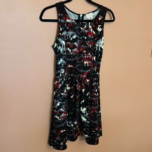 Short Fun casual party dress in Abstract color